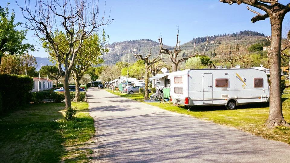 Camping Serenella Bardolino Exterior photo